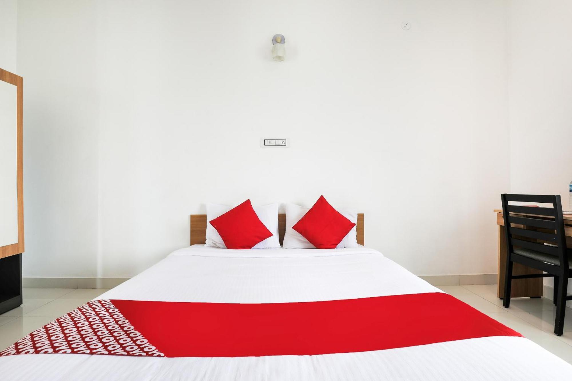 Hotel O Black Pearl Residency Pilamedu Buitenkant foto